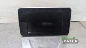 Gebruikte Display Interieur Mercedes C Estate (S205) C-350 e 2.0 16V Prijs € 47,25 Margeregeling aangeboden door Autoparts Pater