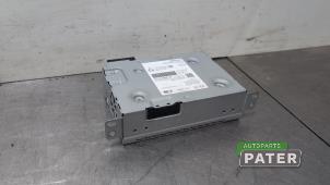 Gebruikte Radio module Peugeot 2008 (UD/UK/UR/US/UX) 1.2 VTi 12V PureTech 100 Prijs € 210,00 Margeregeling aangeboden door Autoparts Pater