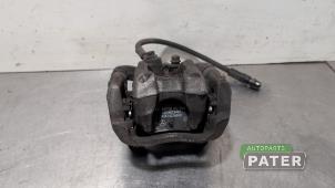 Gebruikte Remklauw (Tang) rechts-achter Mercedes CLA Shooting Brake (118.6) 1.3 CLA-200 Turbo 16V Prijs € 47,25 Margeregeling aangeboden door Autoparts Pater