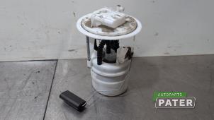 Gebruikte Tank element Pomp Peugeot 208 II (UB/UH/UP) 1.2 Vti 12V PureTech 75 Prijs € 68,25 Margeregeling aangeboden door Autoparts Pater