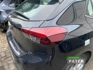 Gebruikte Achterlicht rechts Opel Corsa F (UB/UH/UP) 1.2 12V 75 Prijs € 89,25 Margeregeling aangeboden door Autoparts Pater
