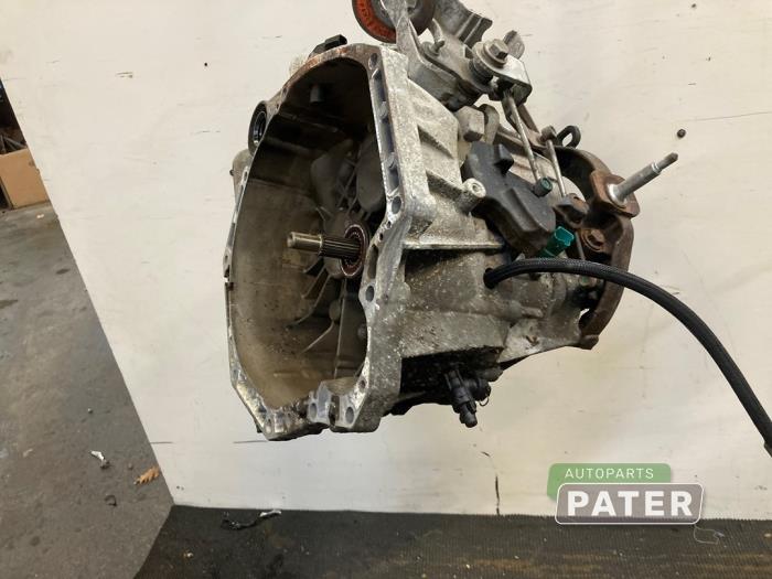 Gebruikte Versnellingsbak Mercedes Vito (447.6) 1.6 109 CDI 16V Prijs € 952,88 Inclusief btw aangeboden door Autoparts Pater