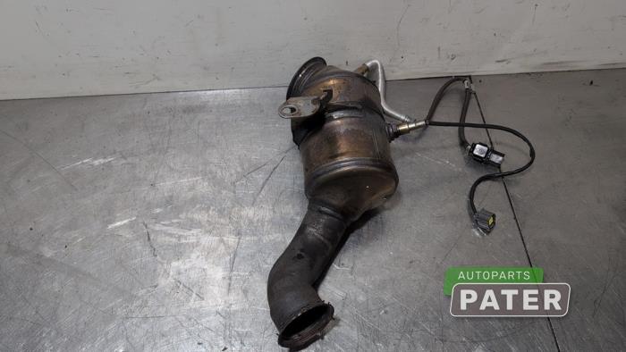 Gebruikte Katalysator Mercedes C (W205) C-180 1.6 16V Prijs € 367,50 Margeregeling aangeboden door Autoparts Pater