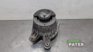 Gebruikte Motorsteun Mercedes C (W205) C-180 1.6 16V Prijs € 21,00 Margeregeling aangeboden door Autoparts Pater