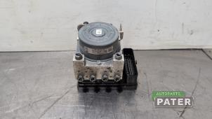 Gebruikte ABS Pomp Mercedes C (W205) C-180 1.6 16V Prijs € 78,75 Margeregeling aangeboden door Autoparts Pater