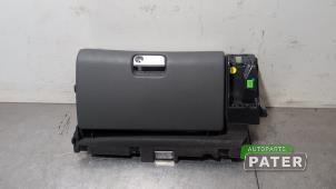 Gebruikte Dashboardkastje Porsche 911 (997) 3.6 24V Carrera Prijs € 131,25 Margeregeling aangeboden door Autoparts Pater