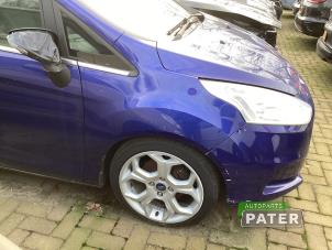 Gebruikte Spatbord rechts-voor Ford B-Max (JK8) 1.0 EcoBoost 12V 100 Prijs € 147,00 Margeregeling aangeboden door Autoparts Pater