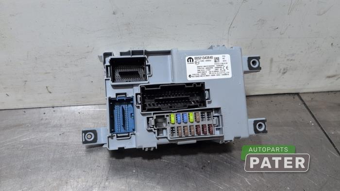Gebruikte Zekeringkast Fiat Doblo Cargo (263) 1.6 D Multijet Prijs € 95,29 Inclusief btw aangeboden door Autoparts Pater