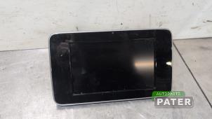 Gebruikte Display Interieur Mercedes C (W205) C-180 1.6 16V Prijs € 63,00 Margeregeling aangeboden door Autoparts Pater