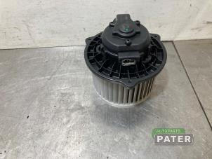 Gebruikte Chaufage Ventilatiemotor Kia Picanto (JA) 1.0 12V Prijs € 42,00 Margeregeling aangeboden door Autoparts Pater