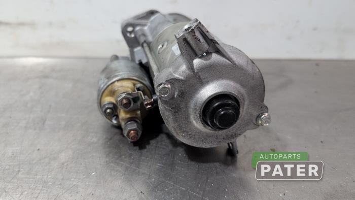 Startmotor van een Volvo V40 (MV) 2.0 D4 16V 2014