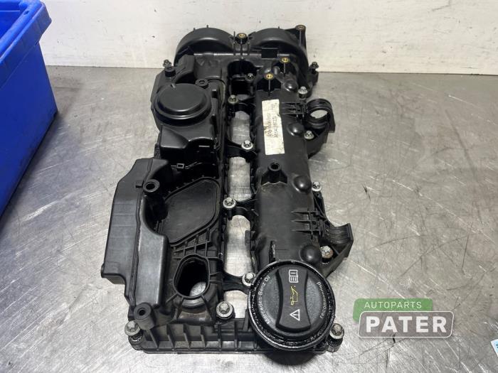 Gebruikte Kleppendeksel Mercedes E Estate (S213) E-300de 2.0 Turbo 16V Prijs € 105,00 Margeregeling aangeboden door Autoparts Pater