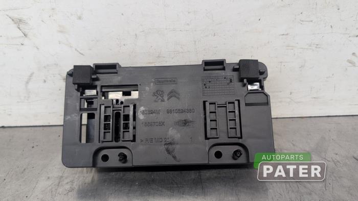 Gebruikte Module Telefoon Peugeot 208 I (CA/CC/CK/CL) 1.2 Vti 12V PureTech 82 Prijs € 36,75 Margeregeling aangeboden door Autoparts Pater