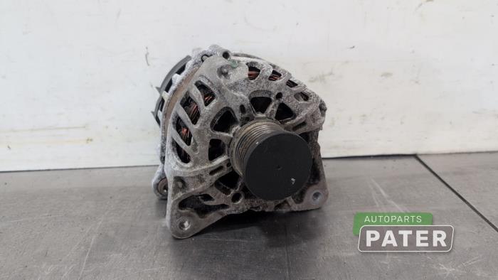 Gebruikte Dynamo Renault Clio IV Estate/Grandtour (7R) 0.9 Energy TCE 90 12V Prijs € 36,75 Margeregeling aangeboden door Autoparts Pater