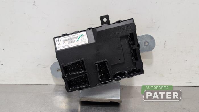 Gebruikte Computer Body Control Ford EcoSport (JK8) 1.0 EcoBoost 12V 125 Prijs € 36,75 Margeregeling aangeboden door Autoparts Pater