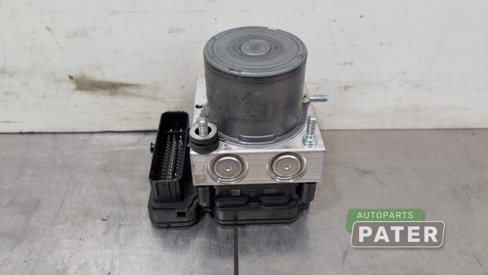 Gebruikte ABS Pomp Peugeot 3008 II (M4/MC/MJ/MR) 1.2 12V e-THP PureTech 130 Prijs € 63,00 Margeregeling aangeboden door Autoparts Pater