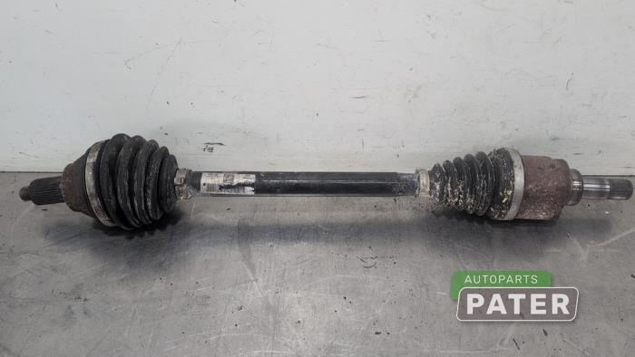 Gebruikte Steekas links-voor Volkswagen Polo V (6R) 1.0 12V BlueMotion Technology Prijs € 63,00 Margeregeling aangeboden door Autoparts Pater