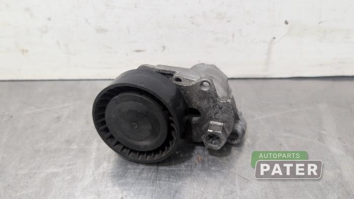 Gebruikte Spanrol Multiriem Volkswagen Up! (121) 1.0 12V 60 Prijs € 15,75 Margeregeling aangeboden door Autoparts Pater