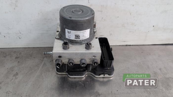 Gebruikte ABS Pomp Peugeot 208 II (UB/UH/UP) e-208 50 kWh Prijs € 105,00 Margeregeling aangeboden door Autoparts Pater