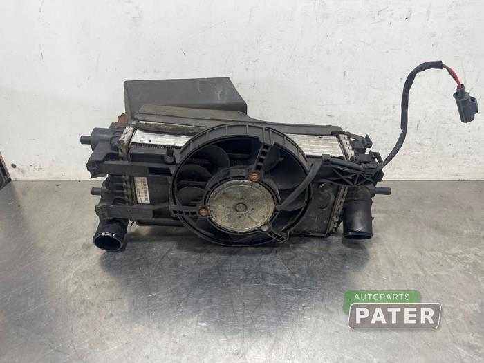 Gebruikte Intercooler Ford Focus 3 Wagon 1.0 Ti-VCT EcoBoost 12V 125 Prijs € 78,75 Margeregeling aangeboden door Autoparts Pater