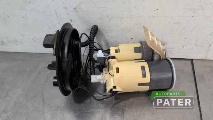 Gebruikte Brandstofpomp Elektrisch Mercedes C (W205) C-200 2.0 CGI 16V Prijs € 105,00 Margeregeling aangeboden door Autoparts Pater