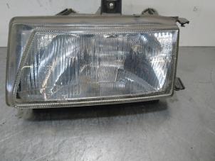 Gebruikte Linker Koplamp Seat Cordoba (6C2/6K2) 1.4i CLX,SE,Latino Prijs € 10,50 Margeregeling aangeboden door Autoparts Pater