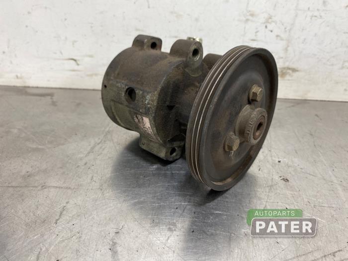 Gebruikte Servopomp Renault Megane Scénic (JA) 1.6 RT Prijs € 26,25 Margeregeling aangeboden door Autoparts Pater