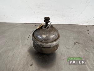 Gebruikte Motorrubber Mercedes E (W124) 2.3 230 E Prijs € 21,00 Margeregeling aangeboden door Autoparts Pater