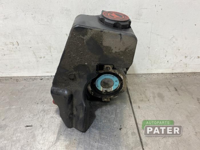 Gebruikte Servopomp Peugeot 206 (2A/C/H/J/S) 1.4 HDi Prijs € 31,50 Margeregeling aangeboden door Autoparts Pater