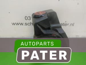 Gebruikte Stuurbekrachtiging Pomp Peugeot 206 (2A/C/H/J/S) 1.4 HDi Prijs € 52,50 Margeregeling aangeboden door Autoparts Pater