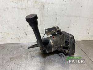 Gebruikte Stuurpomp Peugeot 308 SW (4E/H) 1.6 VTI 16V Prijs € 42,00 Margeregeling aangeboden door Autoparts Pater
