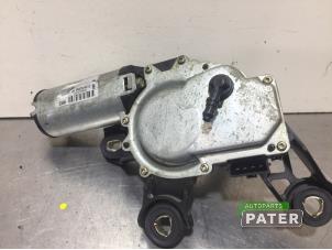 Gebruikte Ruitenwissermotor achter Volkswagen Transporter/Caravelle T5 1.9 TDi Prijs € 12,71 Inclusief btw aangeboden door Autoparts Pater