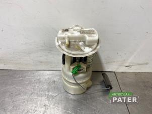 Gebruikte Benzinepomp Renault Twingo II (CN) 1.2 16V Prijs € 21,00 Margeregeling aangeboden door Autoparts Pater