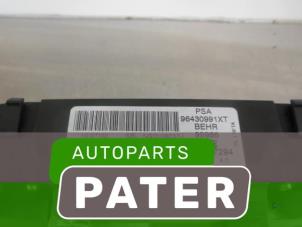 Gebruikte Climatronic Paneel Peugeot 307 (3A/C/D) 2.0 HDi 110 FAP Prijs op aanvraag aangeboden door Autoparts Pater