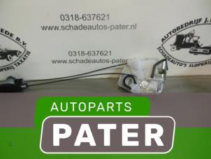 Gebruikte Slotmechaniek Portier 4Deurs rechts-achter Opel Agila (B) 1.0 12V Prijs € 42,00 Margeregeling aangeboden door Autoparts Pater