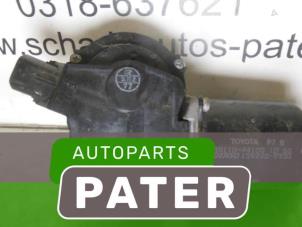 Gebruikte Ruitenwissermotor voor Toyota Avensis Verso (M20) 2.0 D-4D 16V Prijs € 42,00 Margeregeling aangeboden door Autoparts Pater
