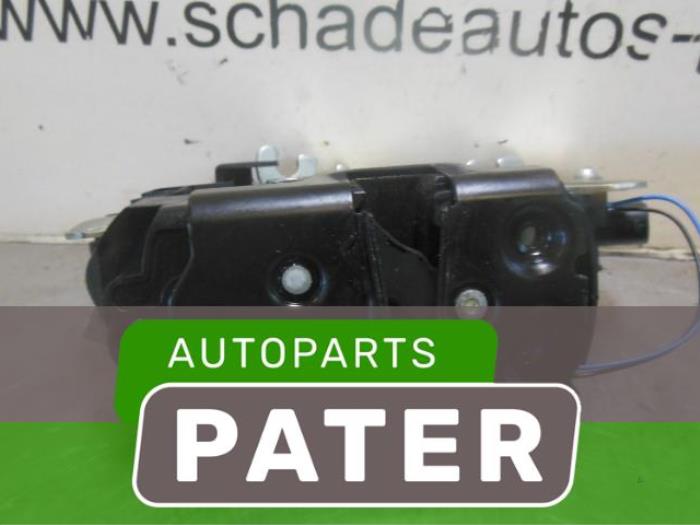 Deurslot Mechaniek 2Deurs links van een Mercedes-Benz Vito (639.6) 2.2 113 CDI 16V Euro 5 2012