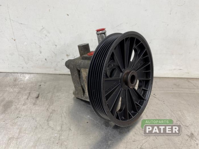 Gebruikte Pomp Servo Volvo S40 (VS) 1.8 16V Prijs € 31,50 Margeregeling aangeboden door Autoparts Pater
