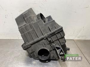Gebruikte Luchtfilterhuis Volkswagen Multivan T5 (7E/7HC/7HF/7HM) 2.5 TDi Prijs € 38,12 Inclusief btw aangeboden door Autoparts Pater
