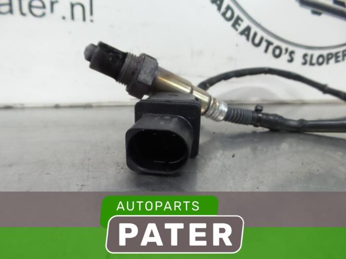 Lambda Sonde van een Volkswagen Multivan T5 (7E/7HC/7HF/7HM) 2.5 TDi 2007