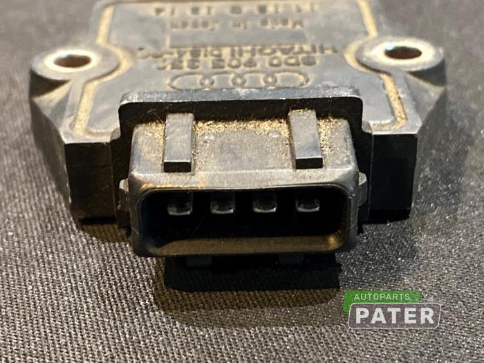 Ontstekingsmodule van een Volkswagen Passat Variant (3B5) 1.8 T 20V 1998