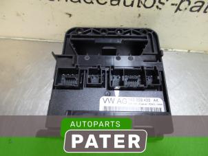 Gebruikte Comfort Module Volkswagen Jetta III (1K2) 1.6 Prijs € 78,75 Margeregeling aangeboden door Autoparts Pater