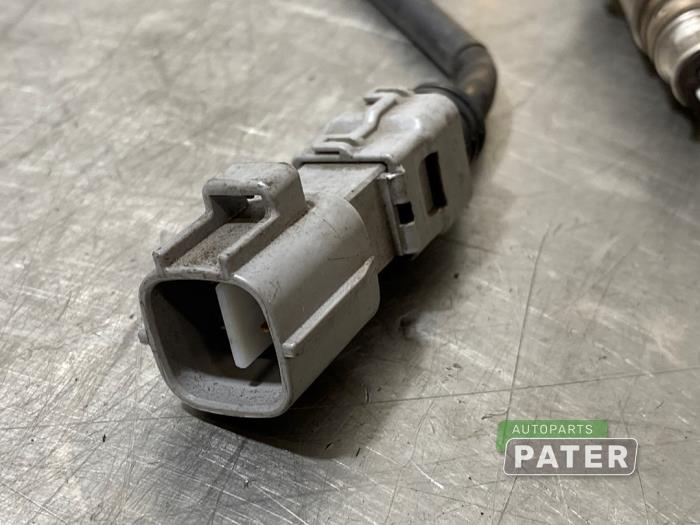 Lambda Sonde van een Toyota Prius (ZVW3) 1.8 16V 2013