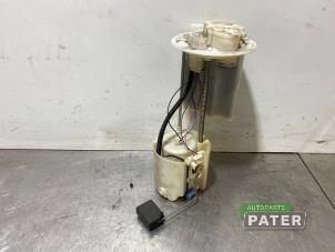 Gebruikte Benzinepomp Toyota Urban Cruiser 1.33 Dual VVT-I 16V 2WD Prijs € 21,00 Margeregeling aangeboden door Autoparts Pater