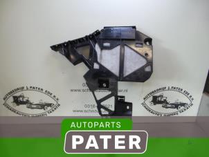 Gebruikte Bumpersteun links-achter Mercedes ML III (166) 3.0 ML-350 BlueTEC V6 24V 4-Matic Prijs € 15,75 Margeregeling aangeboden door Autoparts Pater
