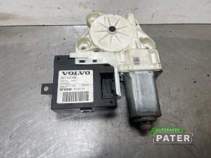 Gebruikte Raammotor Portier Volvo V50 (MW) 2.0 D 16V Prijs € 10,50 Margeregeling aangeboden door Autoparts Pater