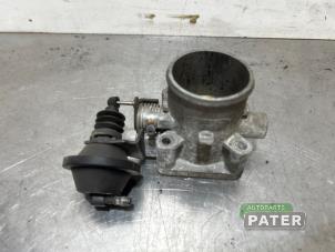 Gebruikte Gasklephuis Hyundai i30 Crosswagon (WWH) 1.6 CRDi 16V VGT LP Prijs € 26,25 Margeregeling aangeboden door Autoparts Pater