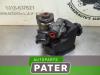 Stuurbekrachtiging Pomp van een Mercedes-Benz E (W210) 3.2 E-320 CDI 24V 2000