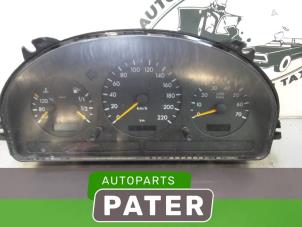 Gebruikte Tellerklok Mercedes ML I (163) 320 3.2 V6 18V Autom. Prijs € 36,75 Margeregeling aangeboden door Autoparts Pater