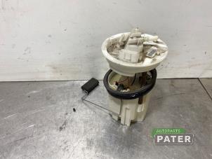 Gebruikte Benzinepomp Ford Focus 3 Wagon 1.0 Ti-VCT EcoBoost 12V 125 Prijs € 21,00 Margeregeling aangeboden door Autoparts Pater